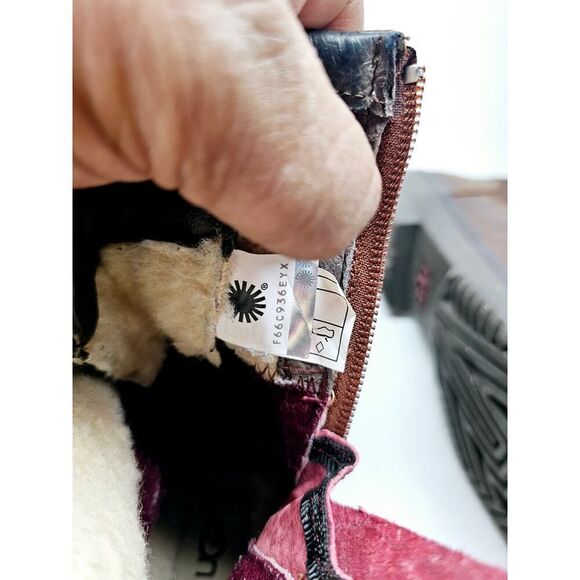 Winter UGG Women 10 Comfy footwear - Picture 2 of 13